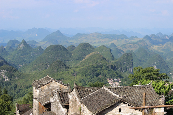 少數(shù)民族瑤族聚居區(qū)千年瑤寨